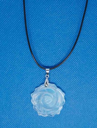 Necklace Rose 33mm Opalite