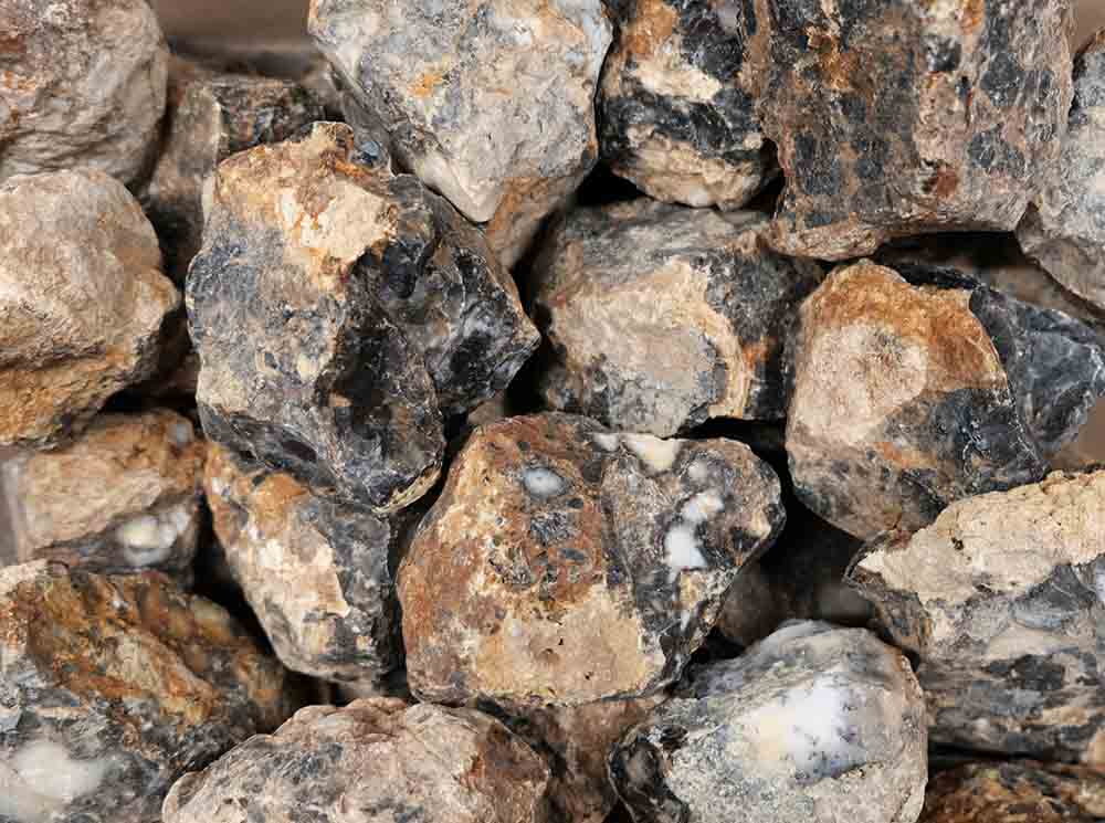 Stone Rough Chalcedony 150-300g