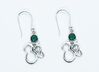 Silver Earring Om Emerald