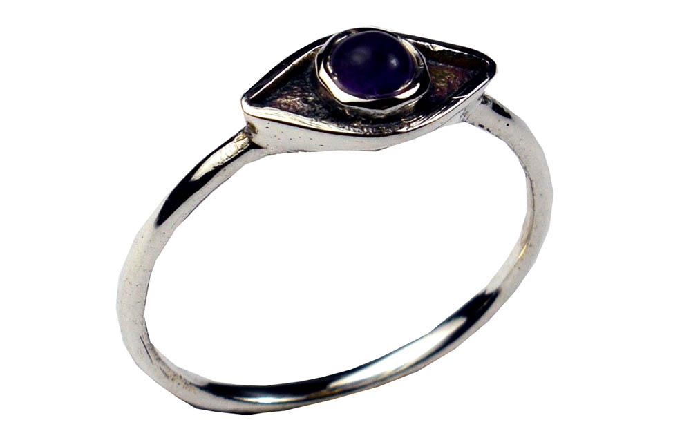 Silver Ring Eye With Stone