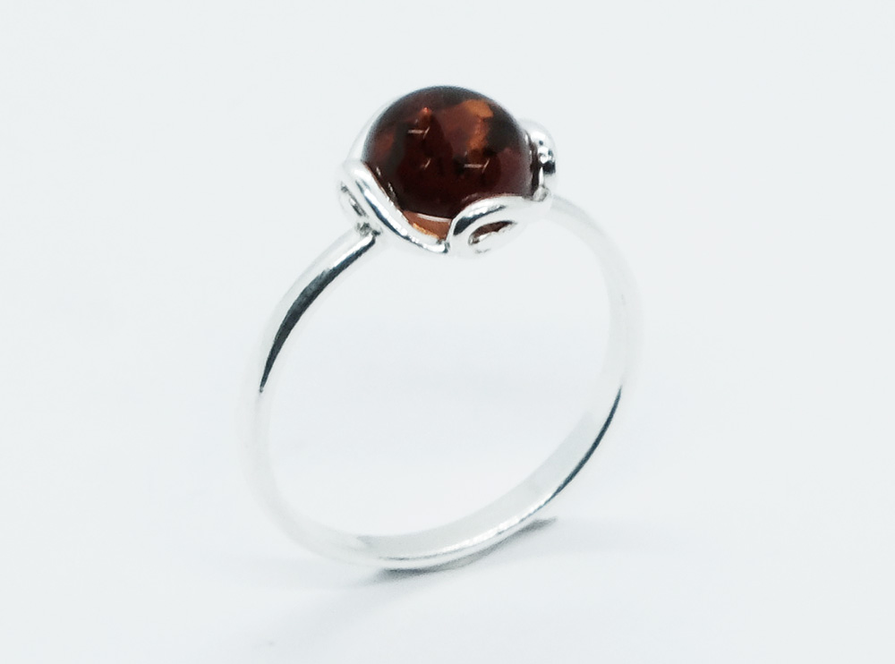 Silver Amber Ring Round 2.3g