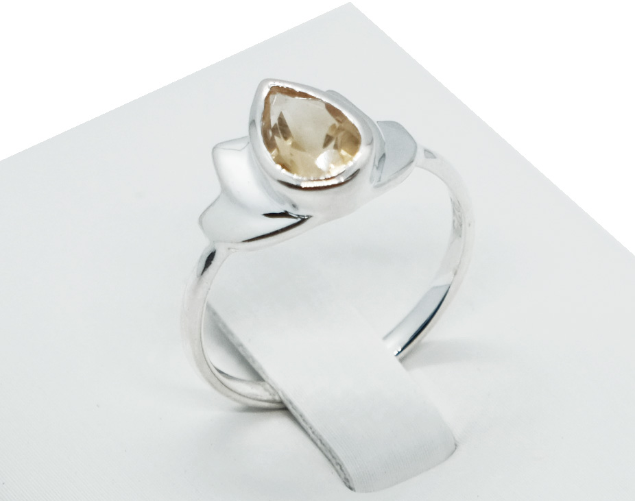 Silver Ring Cut Citrine Lotus