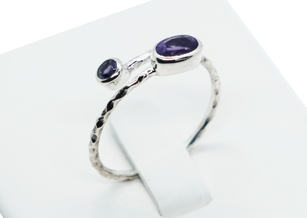 Silver Ring Twist Cut Amethyst