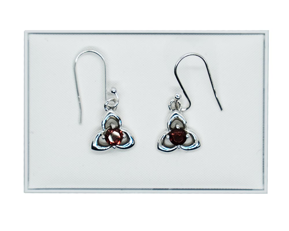 Silver Earring Triquatra Garnet