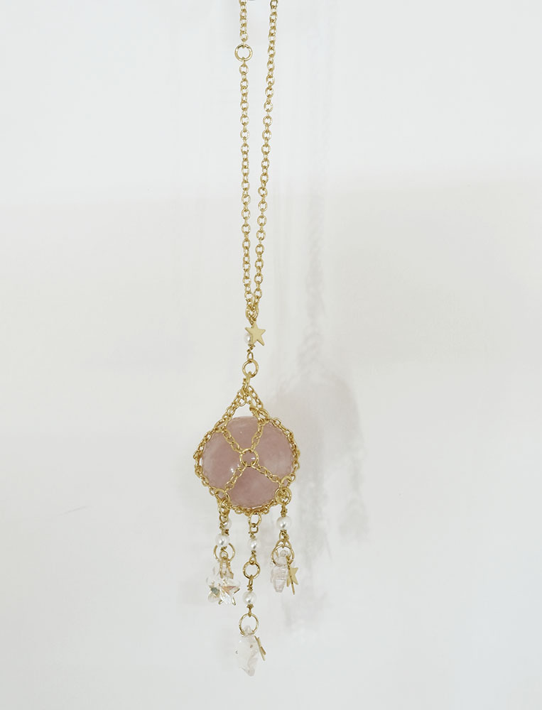 Hanger Ball In Net Rose Quartz
