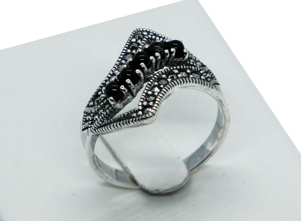 Silver Ring Marcasite 5 Onyx Stones