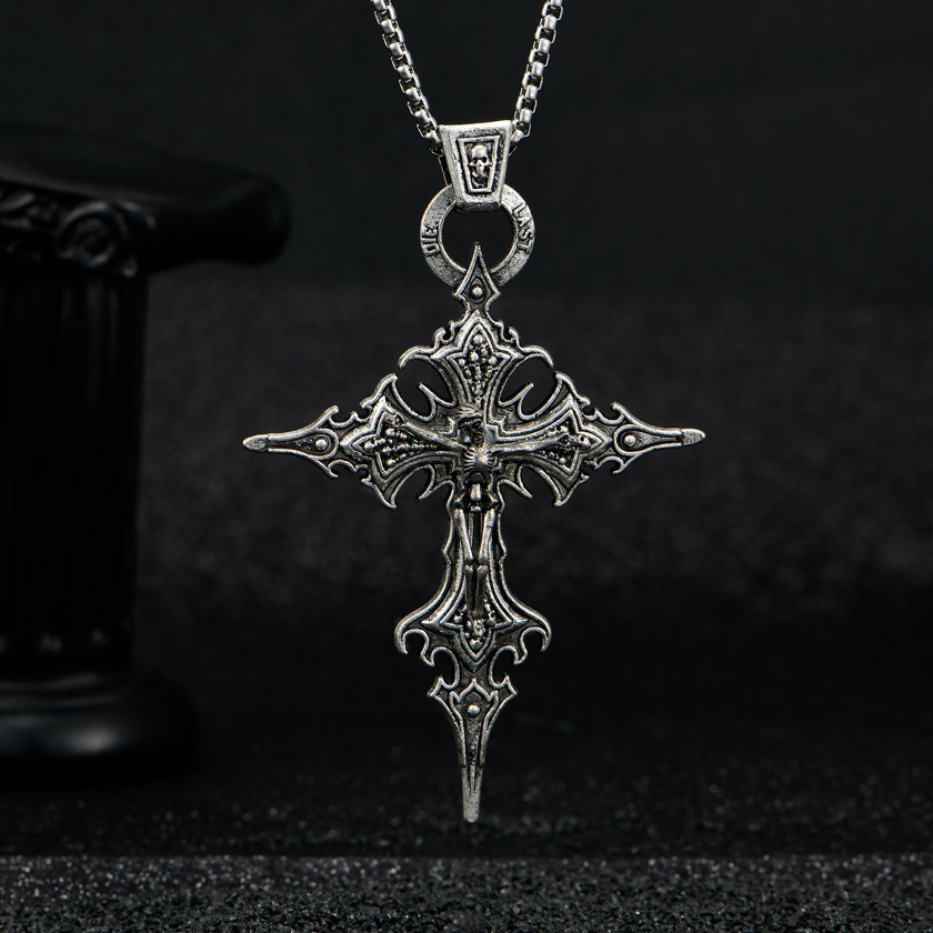 Necklace Cross Gothic Design