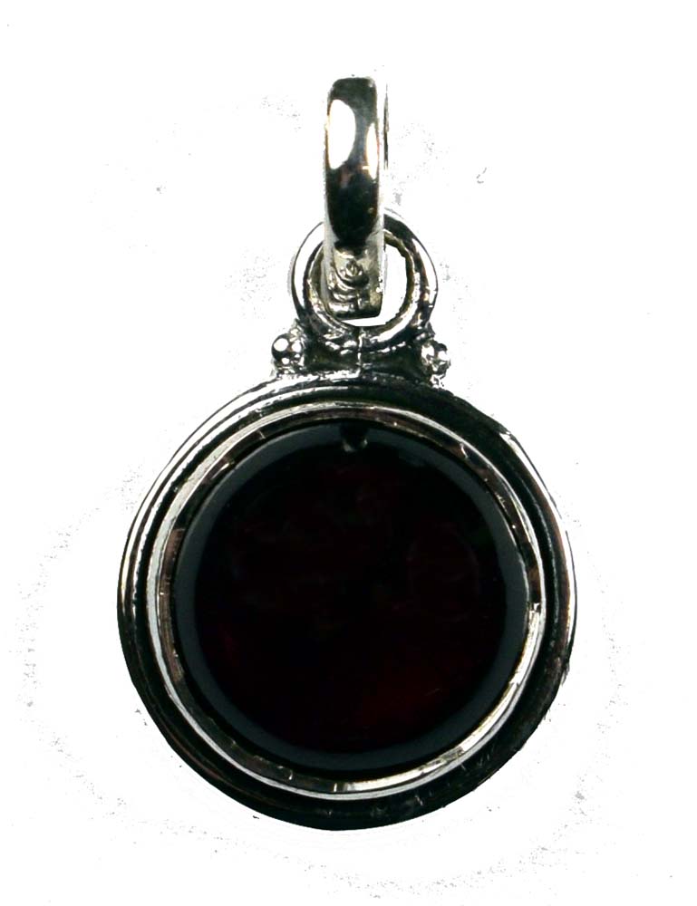 Silver Pendant Garnet