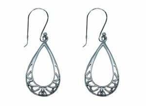 Silver Earring Oval Triquetra