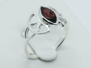Silver Ring MRQ Cut Garnet
