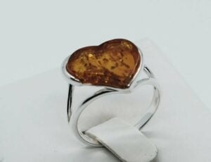 Silver Amber Ring Heart 3.12g