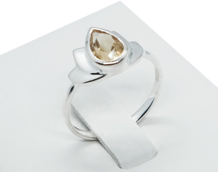 Silver Ring Cut Citrine Lotus