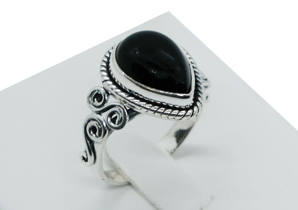 Silver Ring Teardrop Onyx