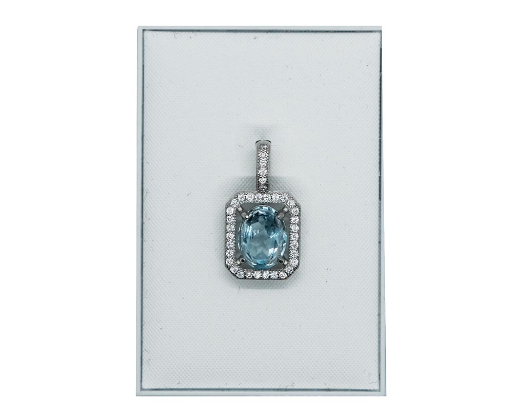 Silver Pendant Topaz