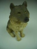 Wolf Sitting Resin 4.5 Inch