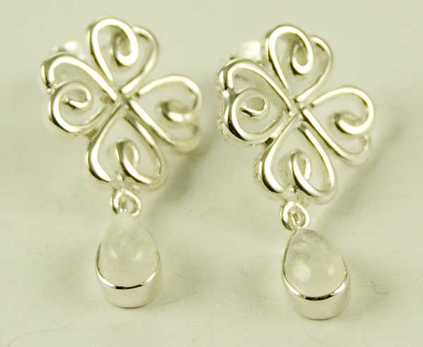 Silver Earring Floral Cut Labradorite