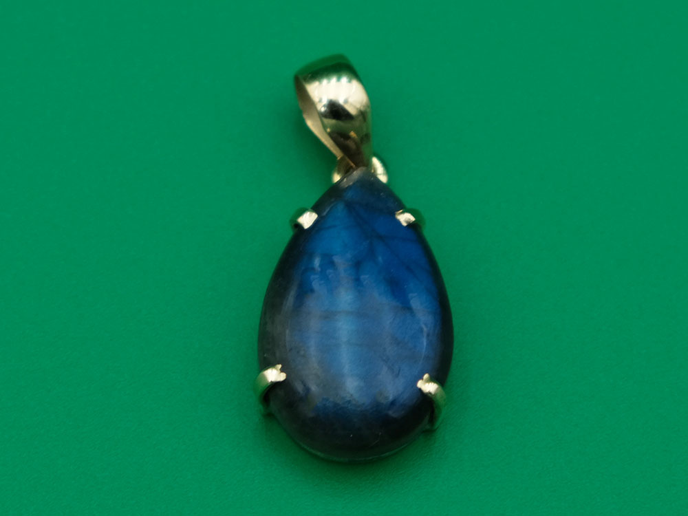 Gold Plated Pendant Labradorite