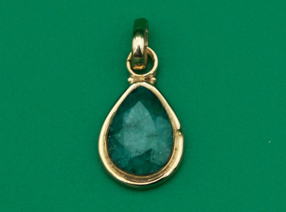 Gold Plated Pendant Emerald 2cm